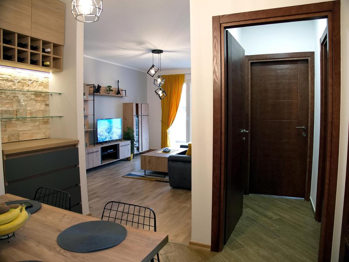 Adriatic Apartment Bar Exterior photo